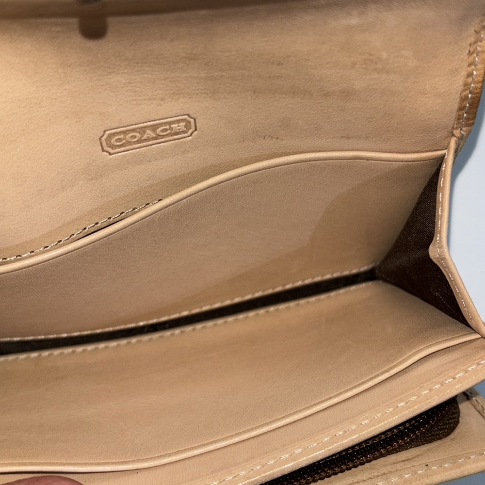 Coach Signature Wallet Tan Coach Wallet Folded Snap Coach Classic Wallet - Picture 10 of 16